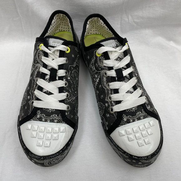 DKNY BARBARA STUDS SNEAKERS **VERY RARE** - Picture 6 of 9